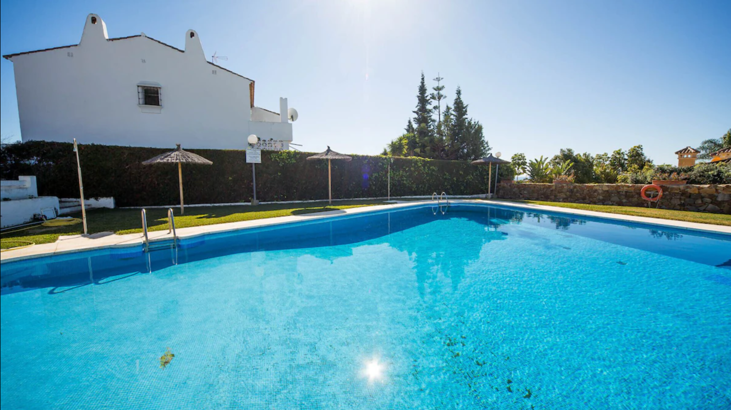 Exclusive House in Jardines de la Duquesa - Costa del Sol