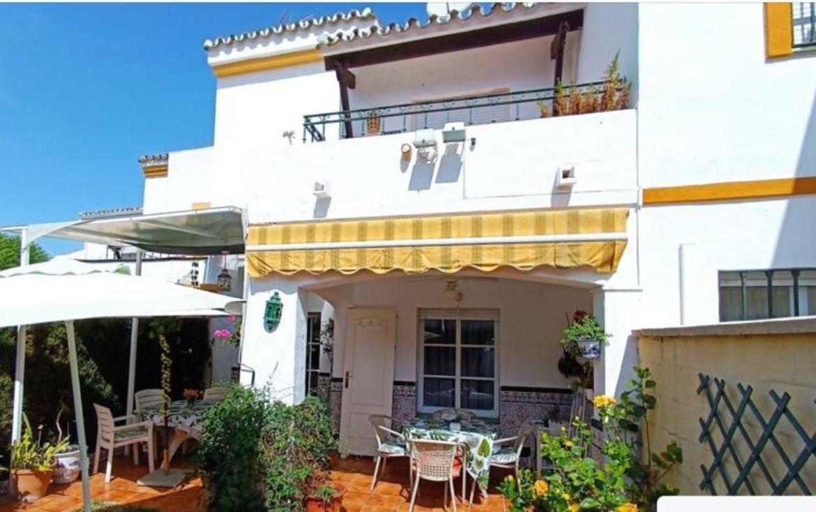 Exclusive Townhouse with Excellent Amenities - Costa del Sol